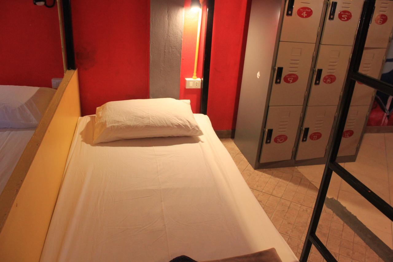 Baan Talay Guesthouse Haad Rin Ngoại thất bức ảnh